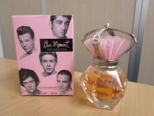 ONEDIRECTION/ワンダイレクション Ourmoment/アワーモーメント EDP 30mlを買取させていただきました。