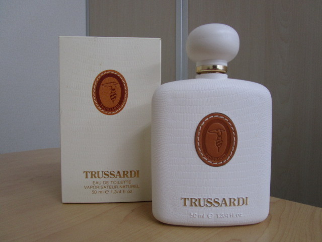 TRUSSARDI/トラサルディ EDT 50mlを買取させていただきました。